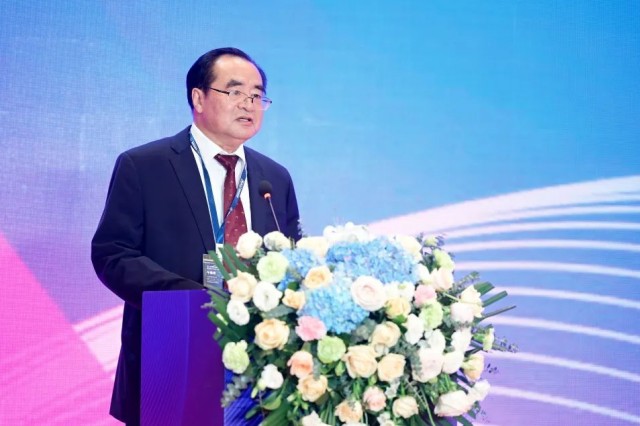 四川省畜牧業(yè)協(xié)會(huì )會(huì )長(cháng)朱慶